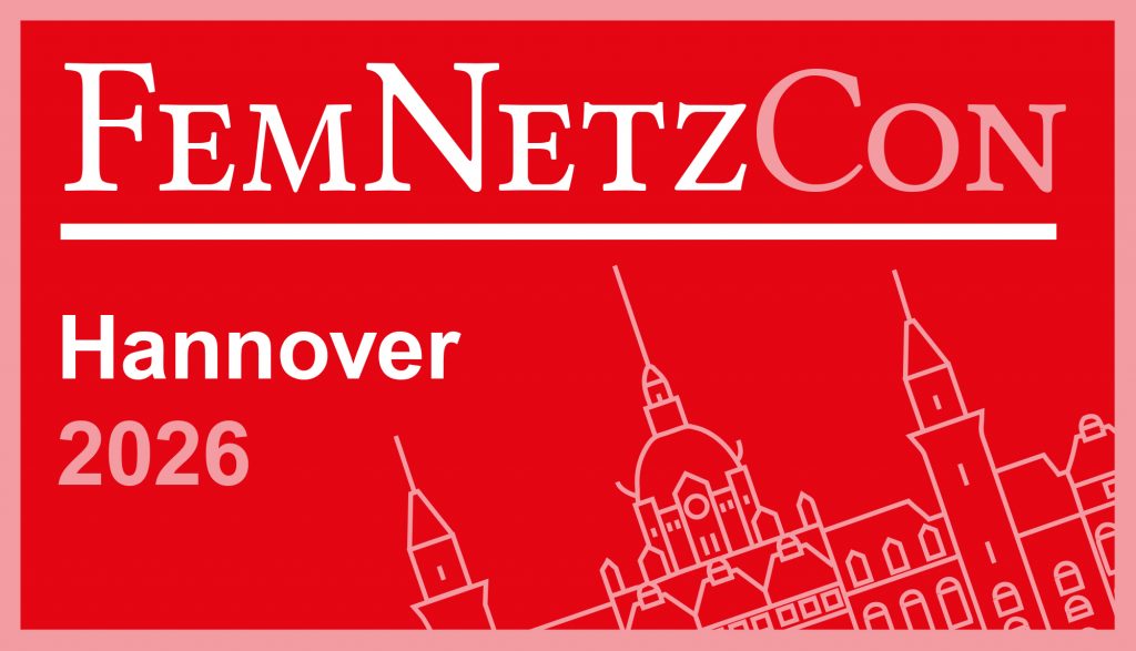 FemNetzCon-Logo 2026, roter Hintergrund, FemNetzCon-Schriftzug, Zeichnung Rathaus Hannover